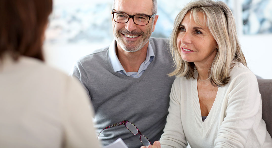Couple in a meeting with an financial advisor