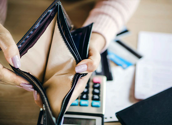 an empty open wallet