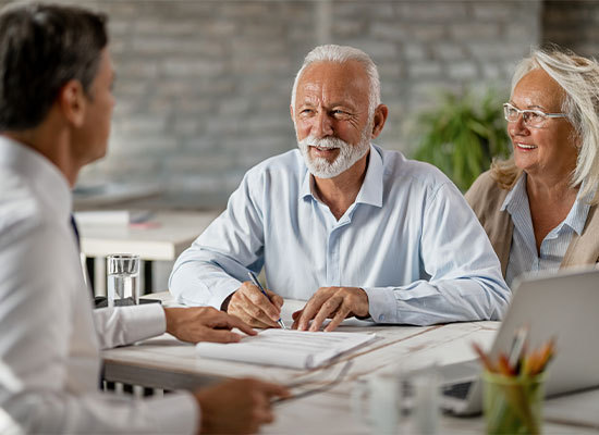 an older couple choosing life insurance