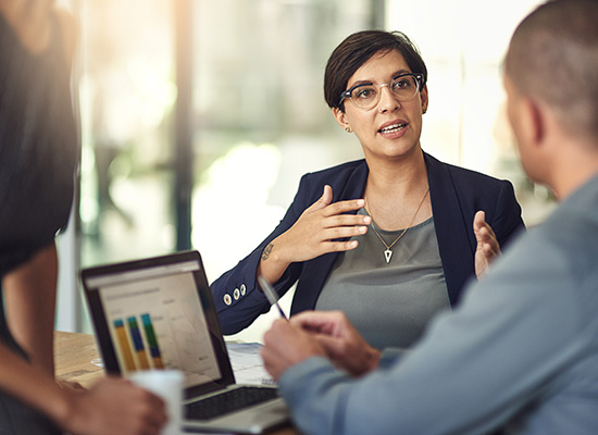 A financial advisor explains estate planning strategies to clients